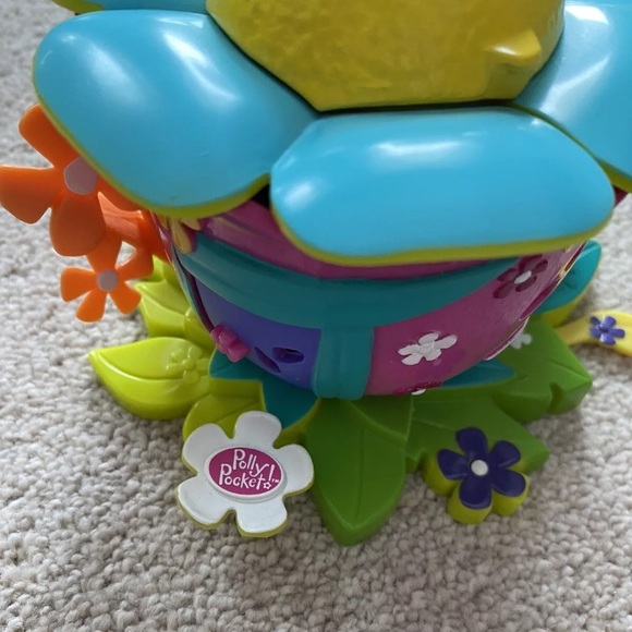 Polly Pocket Petal Playhouse 2001 Flower Fairies - Picture 2 of 9